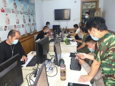 互聯網+插上的翅膀 用腳也能奏響自強音符，開網店年入10萬